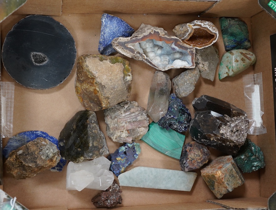 A quantity of assorted rocks and minerals including malachite, quartz etc. Condition - fair